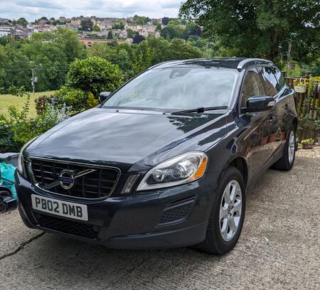 VOLVO XC60 2.4 D5 SE Lux