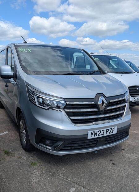 RENAULT TRAFIC 2.0 LL30 Blue dCi 130 Sport Panel Van MY22