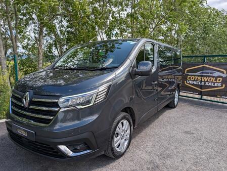 RENAULT TRAFIC 2.0 LL30 Blue dCi 170 auto edc extra MY24 MINIBUS